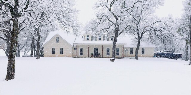 view of front of house