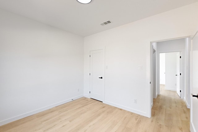 empty room featuring light hardwood / wood-style flooring