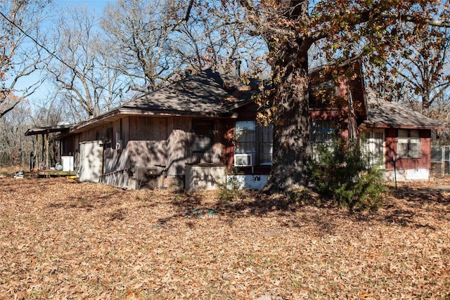 view of home's exterior