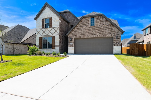 view of front facade with a front yard