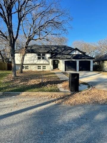 view of front of house featuring a garage