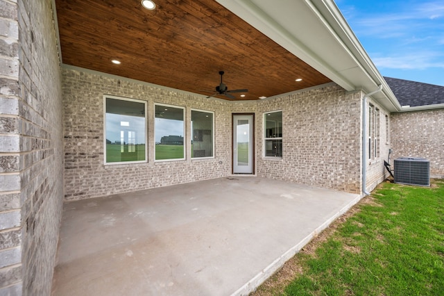571 N Armstrong Rd, Venus, TX 76084 - view of patio featuring central AC and ceiling fan