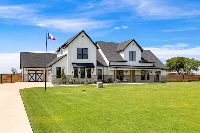 view of front of house with a front yard