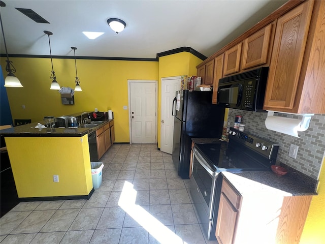 kitchen with sink, decorative light fixtures, decorative backsplash, black appliances, and ornamental molding