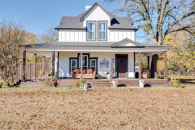 view of front of house featuring covered porch