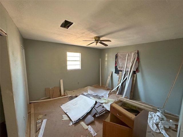 miscellaneous room with ceiling fan