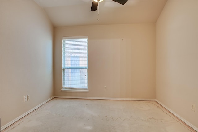 empty room featuring ceiling fan