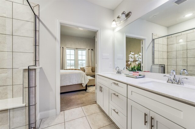 laundry room with washing machine and dryer