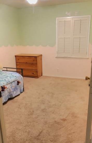 bedroom featuring carpet floors