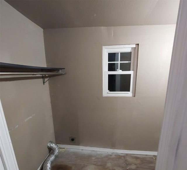 washroom featuring electric dryer hookup