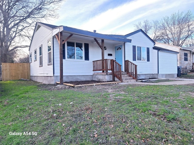 view of front of property with a front lawn