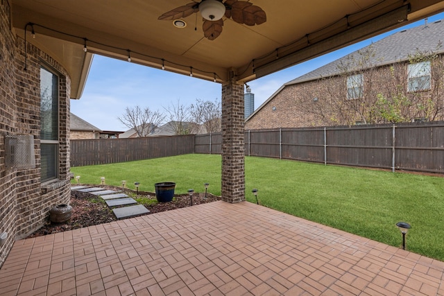 view of patio with ceiling fan