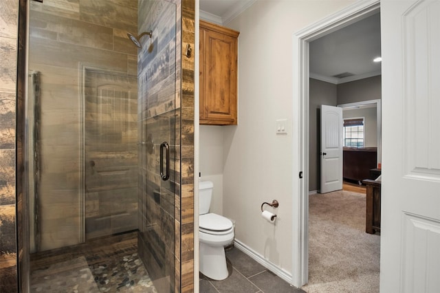 bathroom featuring toilet, walk in shower, and crown molding