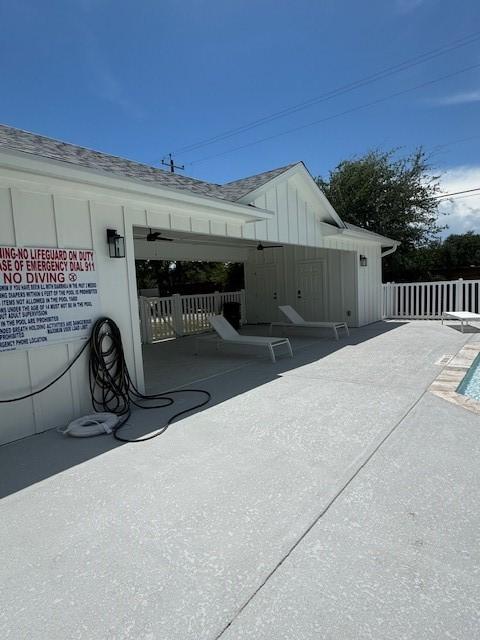 141 Breezeway Dr, Rockport, TX 78382