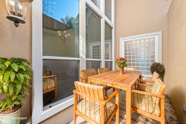 balcony with outdoor dining space