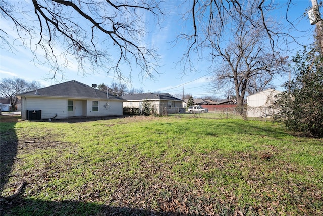 view of yard featuring cooling unit