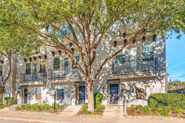 view of townhome / multi-family property