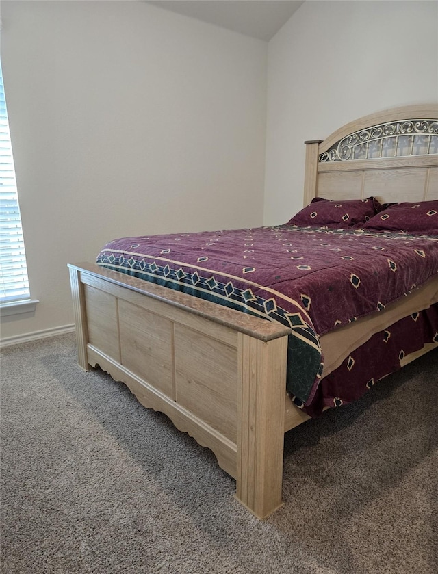 bedroom with carpet flooring