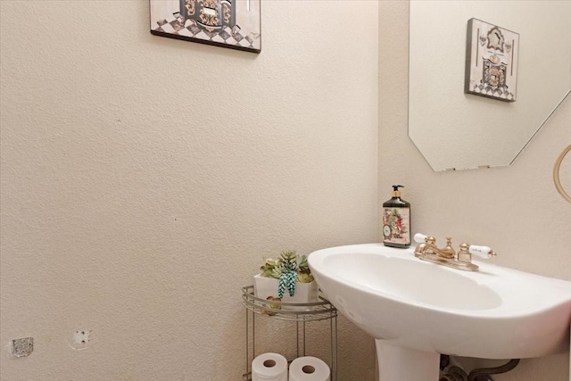 bathroom with sink