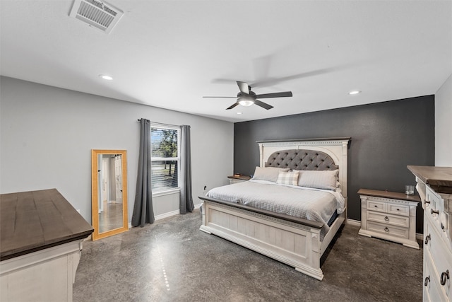 bedroom featuring ceiling fan