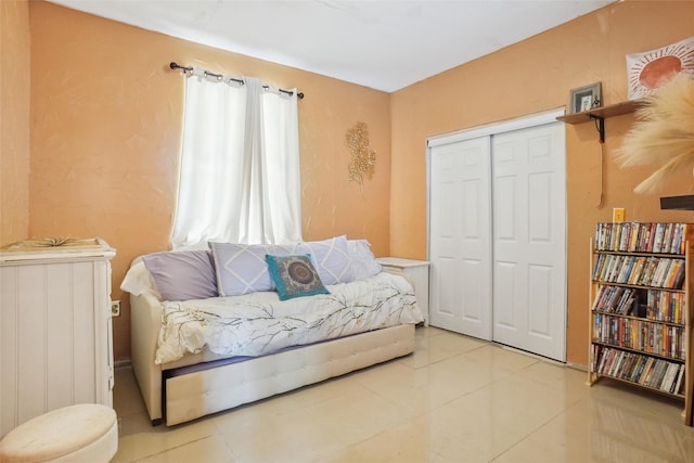 living area featuring light tile patterned floors