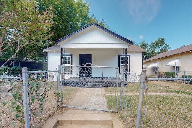 bungalow featuring a porch