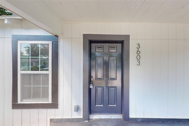 view of entrance to property