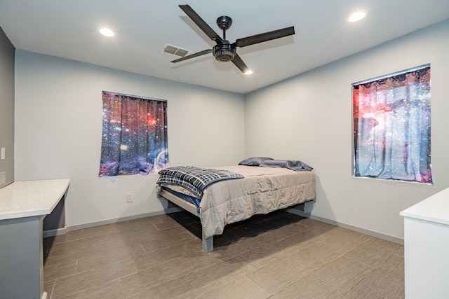 bedroom with ceiling fan