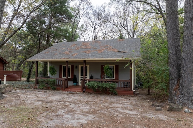 view of front facade featuring a porch