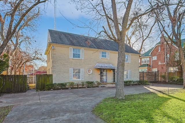 Listing photo 3 for 6714 Gaston Ave, Dallas TX 75214