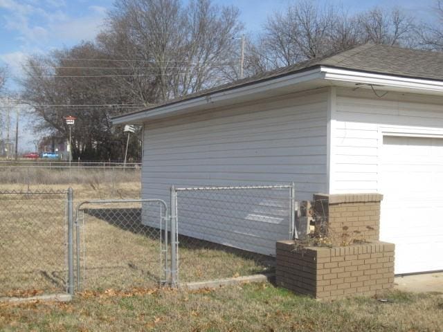 view of side of property