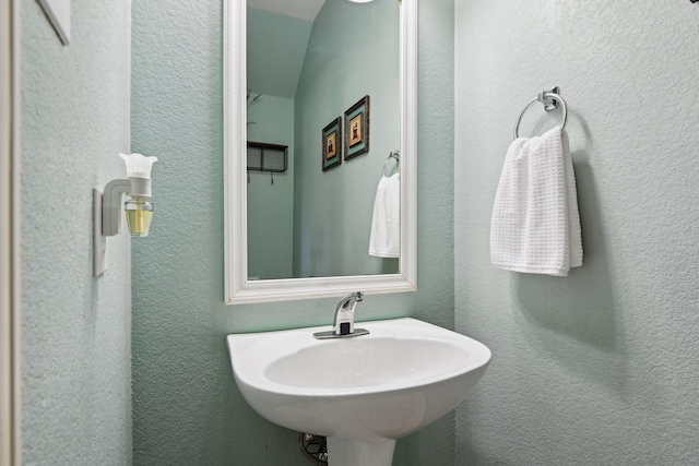 bathroom with sink