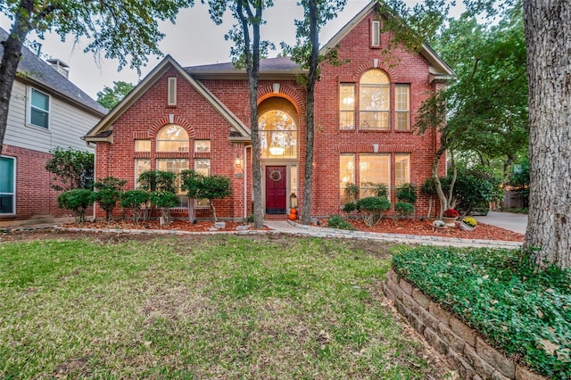 view of front of house with a front yard