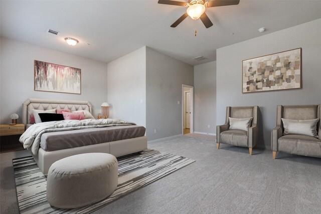 laundry room featuring light tile patterned floors and washing machine and clothes dryer