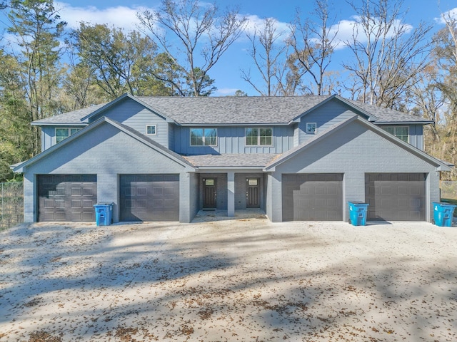 view of front of house featuring a garage