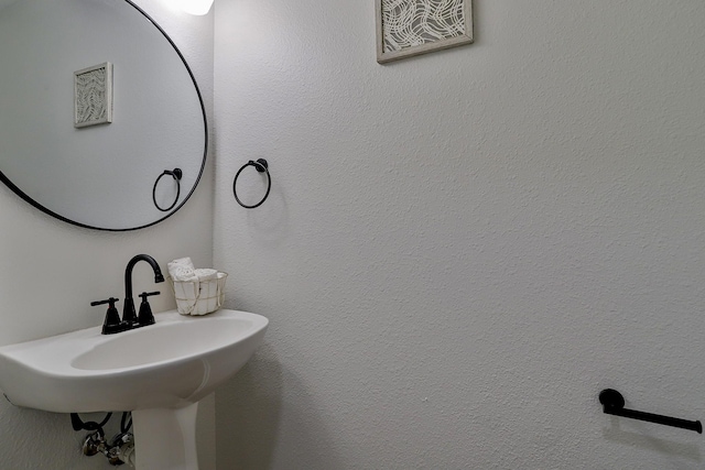 bathroom with sink