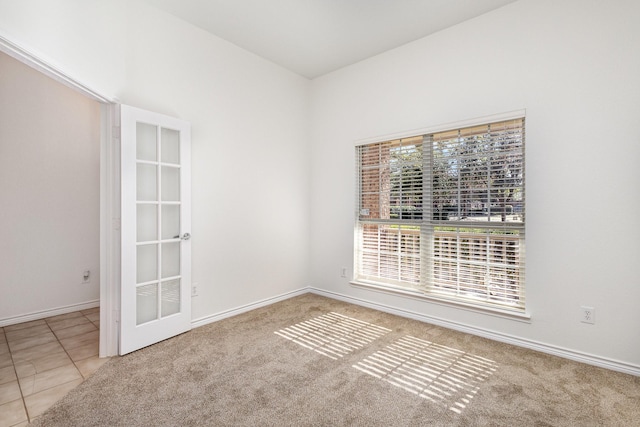 view of carpeted spare room