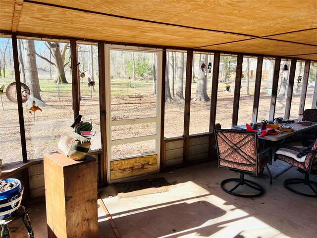 view of sunroom / solarium