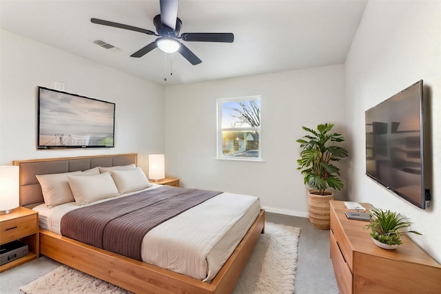 bedroom featuring ceiling fan