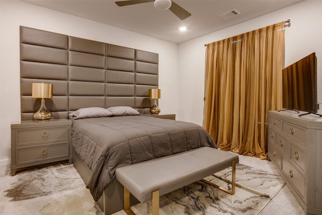 bedroom with ceiling fan