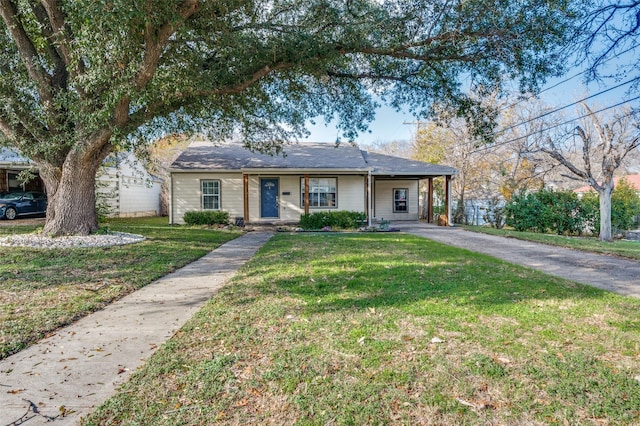 ranch-style house with a front yard