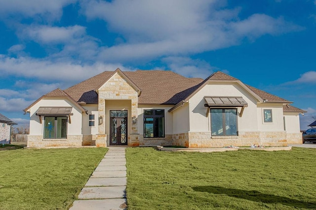 exterior space featuring a front yard