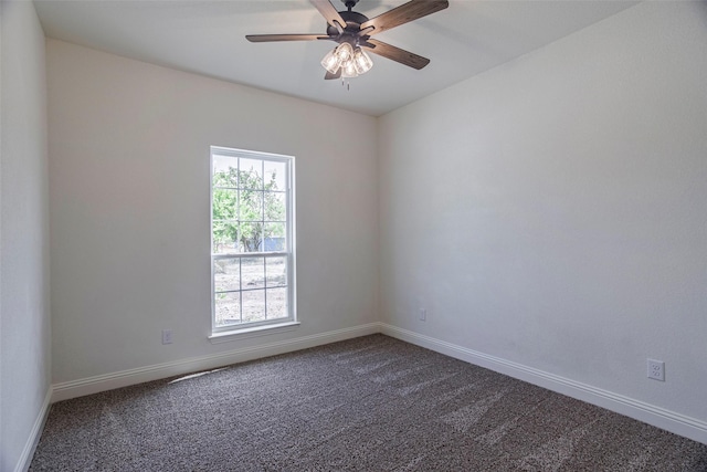 unfurnished room featuring carpet flooring and ceiling fan