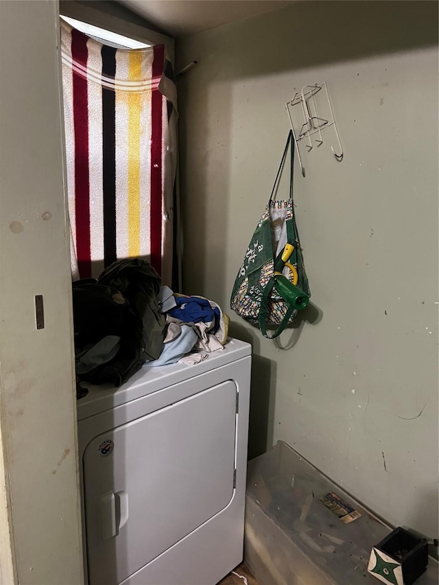 laundry room featuring washer / clothes dryer