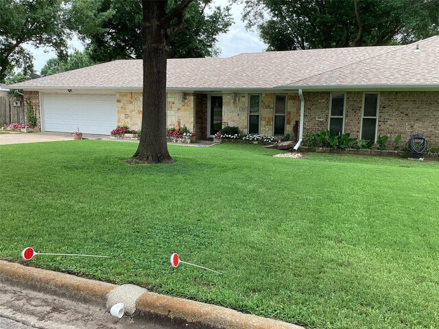 503 Mockingbird St, Bonham, TX 75418 - view of patio