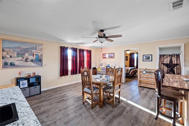 810 Neptune Dr, Granbury, TX 76049 - living room featuring crown molding, a ceiling fan, recessed lighting, and light wood-style flooring