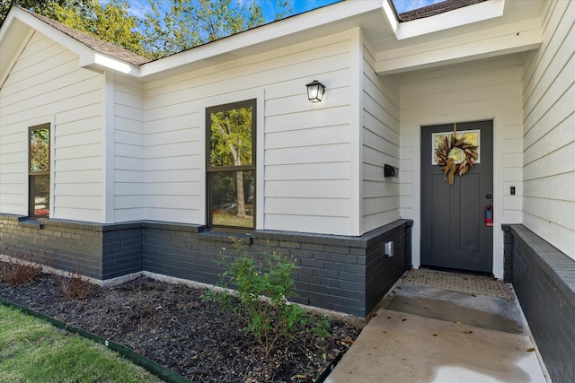 view of property entrance