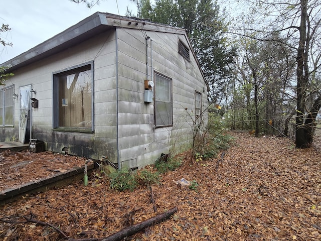 view of home's exterior