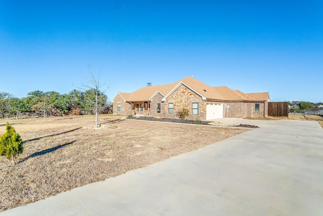 view of front of house featuring a garage