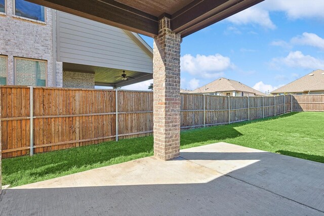 view of patio / terrace with ceiling fan